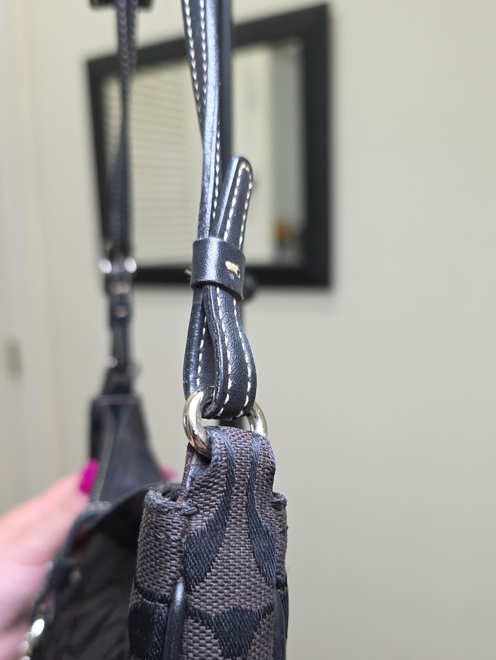 COACH 6091 Vintage Hamptons Clip Hobo Black Signature Fabric/Black Leather Trim - Picture 5 of 16